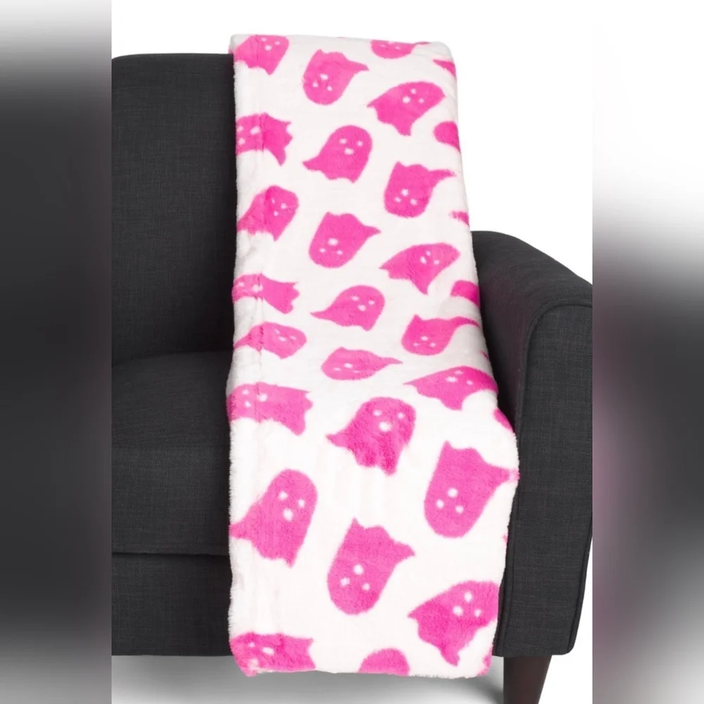 Pink Ghost Faux Rabbit Fur Storehouse Halloween Throw Blanket So Soft